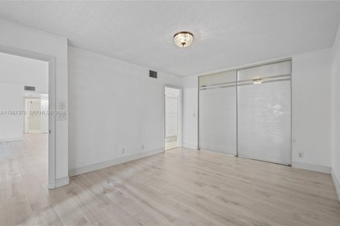 Condo in Boynton Beach, Florida, 3 bedrooms  № 2040908 - photo 11