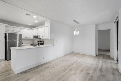 Condo in Boynton Beach, Florida, 3 bedrooms  № 2040908 - photo 5