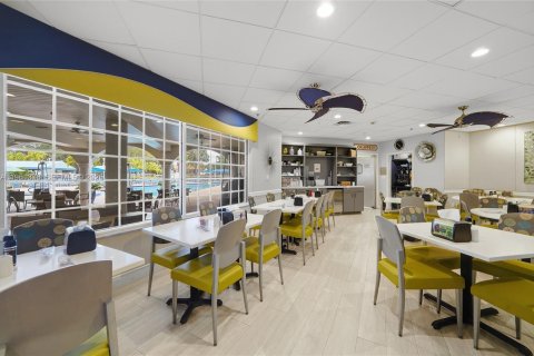 Condo in Boynton Beach, Florida, 3 bedrooms  № 2040908 - photo 23