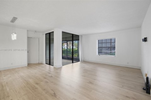 Condo in Boynton Beach, Florida, 3 bedrooms  № 2040908 - photo 3