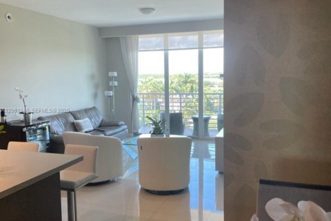 Condo in Doral, Florida, 3 bedrooms № 2254106 - photo 3