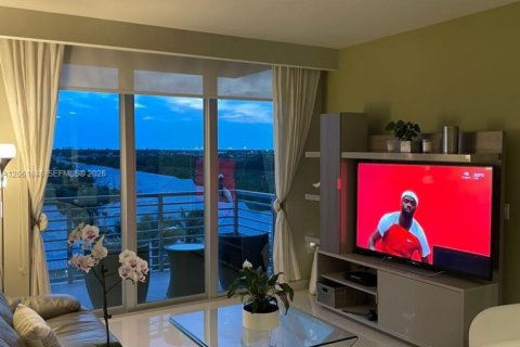 Condo in Doral, Florida, 3 bedrooms № 2254106 - photo 8