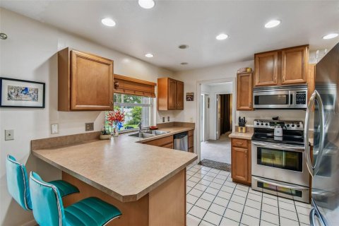 House in Safety Harbor, Florida 3 bedrooms, 150.78 sq.m. № 1909476 - photo 17