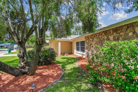 Casa en venta en Safety Harbor, Florida, 3 dormitorios, 150.78 m2 № 1909476 - foto 4