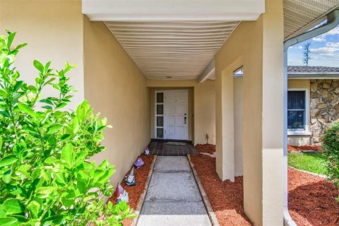 House in Safety Harbor, Florida 3 bedrooms, 150.78 sq.m. № 1909476 - photo 5