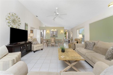 House in Port Charlotte, Florida 3 bedrooms, 136.1 sq.m. № 1901249 - photo 14
