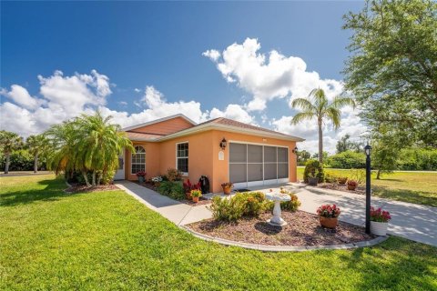 House in Port Charlotte, Florida 3 bedrooms, 136.1 sq.m. № 1901249 - photo 2