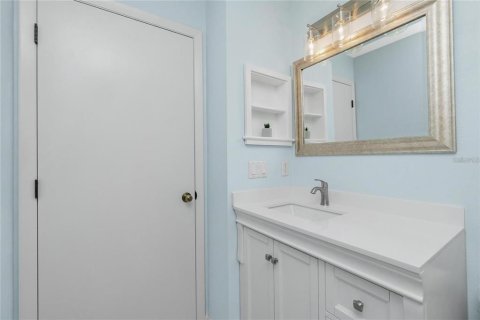 House in Port Charlotte, Florida 3 bedrooms, 136.1 sq.m. № 1901249 - photo 27