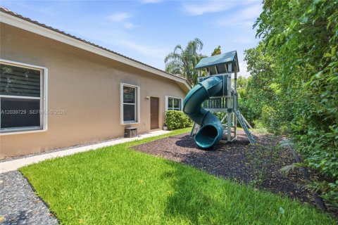 Villa ou maison à vendre à Weston, Floride: 4 chambres, 242.01 m2 № 2089566 - photo 30