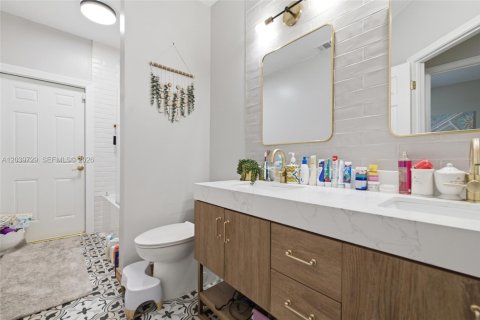 Villa ou maison à vendre à Weston, Floride: 4 chambres, 242.01 m2 № 2089566 - photo 26
