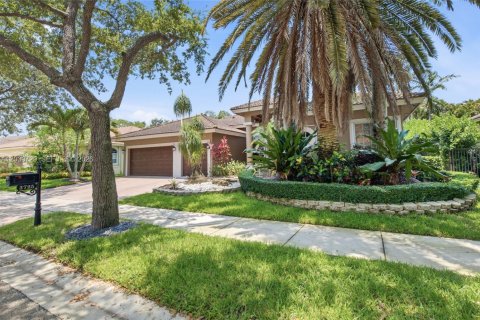 Villa ou maison à vendre à Weston, Floride: 4 chambres, 242.01 m2 № 2089566 - photo 4