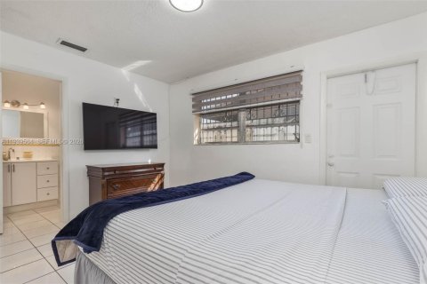 Propiedad comercial en venta en Miami, Florida, 132.85 m2 № 1997617 - foto 14