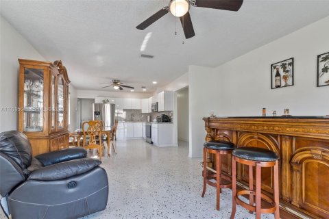 Propiedad comercial en venta en Miami, Florida, 132.85 m2 № 1997617 - foto 10