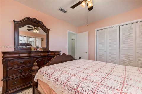 Propiedad comercial en venta en Miami, Florida, 132.85 m2 № 1997617 - foto 17