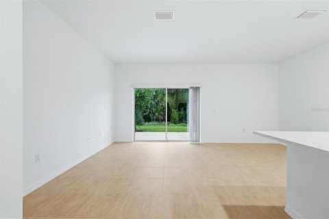 Touwnhouse à vendre à Sarasota, Floride: 3 chambres, 131.64 m2 № 2231414 - photo 8