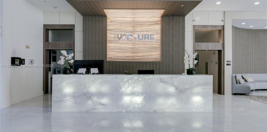 Кондоминиум с 2 спальнями в Авентура, Флорида № 2012444