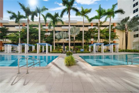 Купить кондоминиум в Авентура, Флорида 2 спальни, 99.41м2, № 2012444 - фото 15