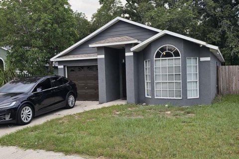 House in Longwood, Florida 3 bedrooms, 106.09 sq.m. № 1798430 - photo 1