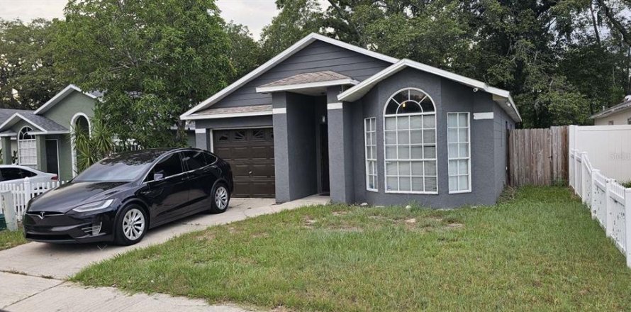 House in Longwood, Florida 3 bedrooms, 106.09 sq.m. № 1798430