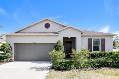 House in Ruskin, Florida 3 bedrooms, 184.23 sq.m. № 1905073 - photo 1