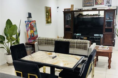 Townhouse in Fort Lauderdale, Florida 3 bedrooms, 164.07 sq.m. № 2304970 - photo 5