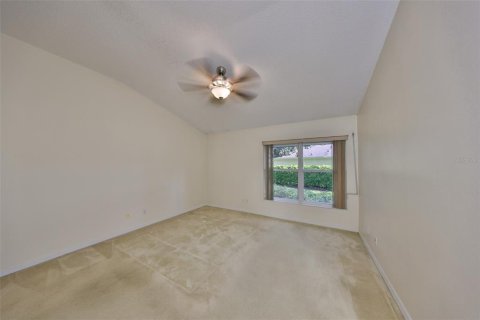 Condo in Sun City Center, Florida, 2 bedrooms  № 1732883 - photo 27