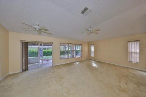 Condo in Sun City Center, Florida, 2 bedrooms  № 1732883 - photo 20