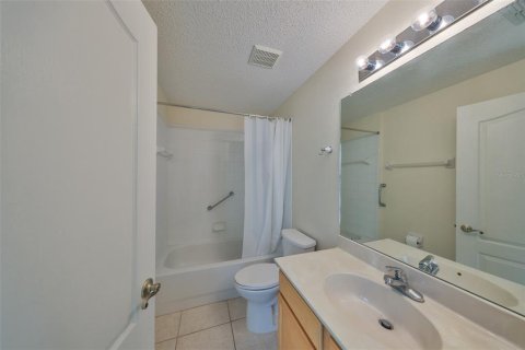 Condo in Sun City Center, Florida, 2 bedrooms  № 1732883 - photo 30