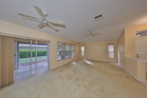 Condo in Sun City Center, Florida, 2 bedrooms  № 1732883 - photo 21