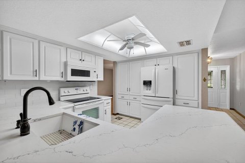 Villa ou maison à vendre à Hudson, Floride: 3 chambres, 220.46 m2 № 1900430 - photo 17