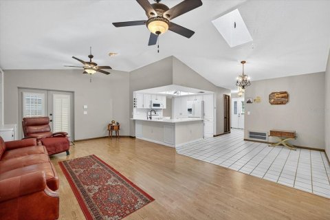 Villa ou maison à vendre à Hudson, Floride: 3 chambres, 220.46 m2 № 1900430 - photo 11