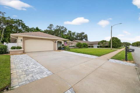 Villa ou maison à vendre à Hudson, Floride: 3 chambres, 220.46 m2 № 1900430 - photo 5