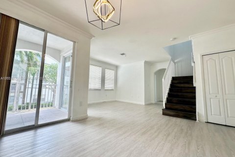 Купить таунхаус в Мирамар, Флорида 3 спальни, 134.24м2, № 2075618 - фото 8