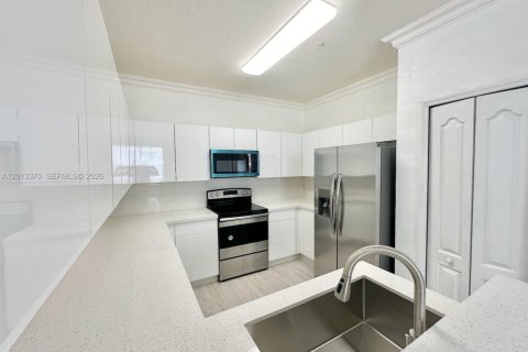 Купить таунхаус в Мирамар, Флорида 3 спальни, 134.24м2, № 2075618 - фото 13
