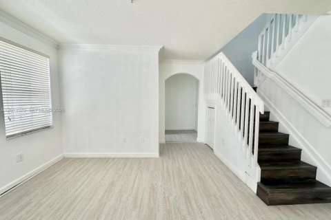 Купить таунхаус в Мирамар, Флорида 3 спальни, 134.24м2, № 2075618 - фото 7