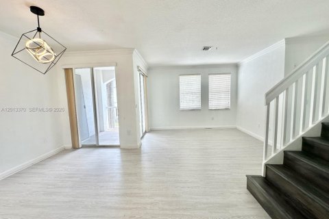 Купить таунхаус в Мирамар, Флорида 3 спальни, 134.24м2, № 2075618 - фото 19