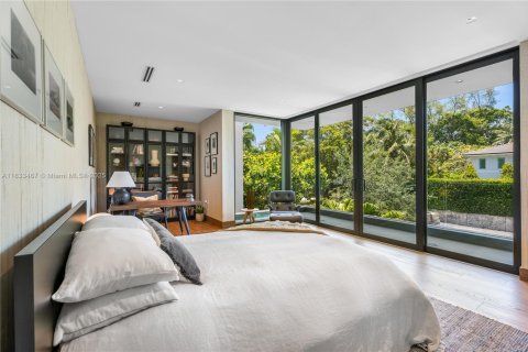 Villa ou maison à vendre à Miami, Floride: 2 chambres, 272.76 m2 № 1818429 - photo 8