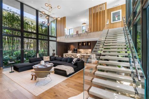 Villa ou maison à vendre à Miami, Floride: 2 chambres, 272.76 m2 № 1818429 - photo 17