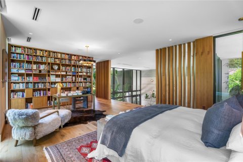 Villa ou maison à vendre à Miami, Floride: 2 chambres, 272.76 m2 № 1818429 - photo 5