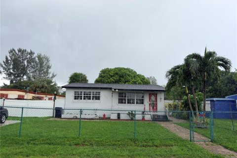 Villa ou maison à Miami, Floride 2 chambres, 85.28 m2 № 2039279