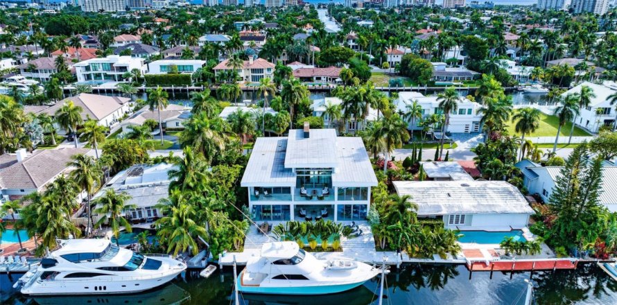 House in Fort Lauderdale, Florida 7 bedrooms, 570.42 sq.m. № 876595