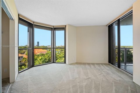 Condo in Aventura, Florida, 3 bedrooms  № 2081980 - photo 23