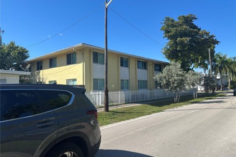 Immobilier commercial à vendre à Hallandale Beach, Floride № 2082598 - photo 8