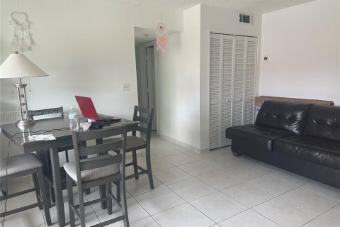 Immobilier commercial à vendre à Hallandale Beach, Floride № 2082598 - photo 17