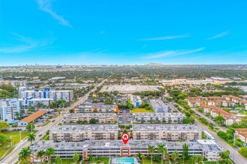 Copropriété à vendre à North Miami Beach, Floride: 1 chambre, 74.32 m2 № 1976129 - photo 21