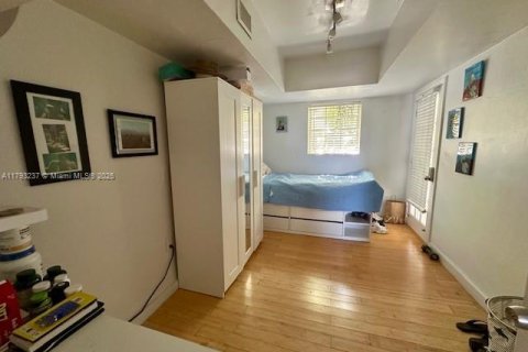 Condominio en alquiler en Miami Beach, Florida, 2 dormitorios, 54.35 m2 № 1712572 - foto 3