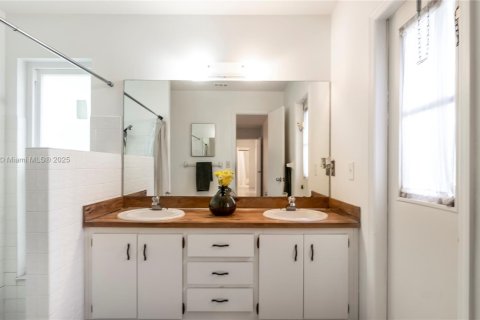 Villa ou maison à vendre à Coral Springs, Floride: 3 chambres, 152.64 m2 № 1973919 - photo 30