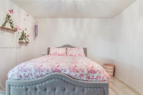 Villa ou maison à vendre à Coral Springs, Floride: 3 chambres, 152.64 m2 № 1973919 - photo 22