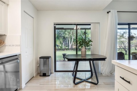 Villa ou maison à vendre à Coral Springs, Floride: 3 chambres, 152.64 m2 № 1973919 - photo 14