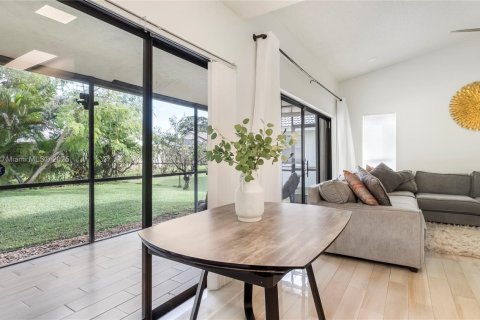 Villa ou maison à vendre à Coral Springs, Floride: 3 chambres, 152.64 m2 № 1973919 - photo 16